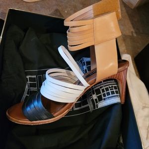 Matt Bernson Heeled scrappy sandala